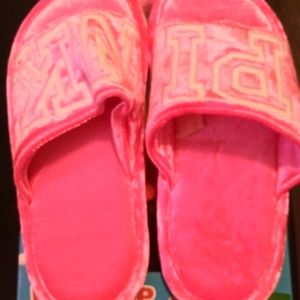 Victoria Secret Pink Slippers New W/O Tag or Package